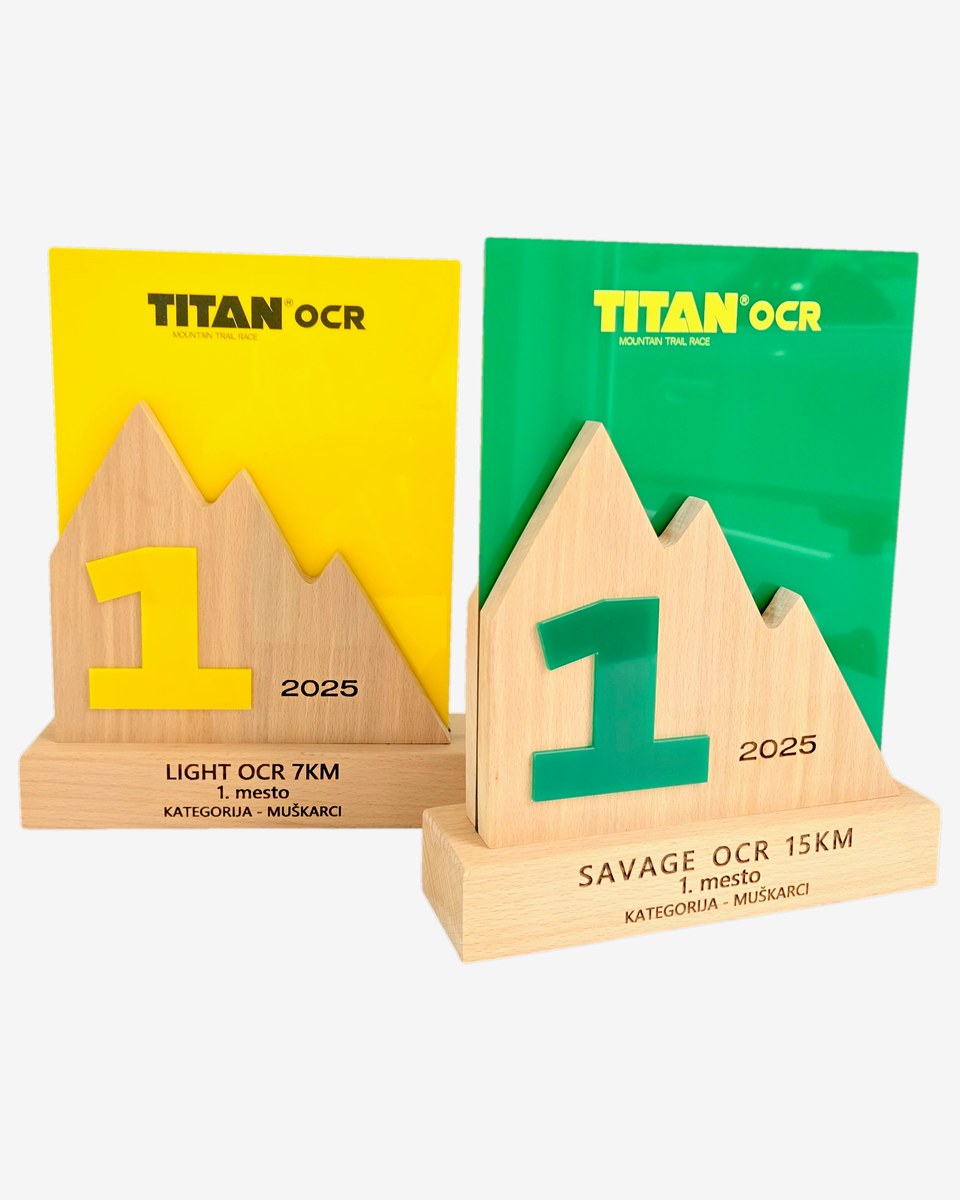 Set trofeja za Titan OCR planinsku trail trku, drvo i kolor pleksiglas paneli
